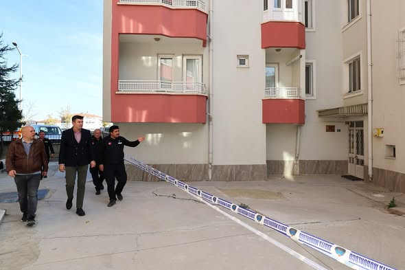 Afyonkarahisar'da Riskli Bina Tahliye Edildi