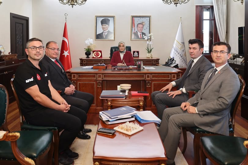 Afyonkarahisar'da Afet Hazırlıkları ve Yapı Güvenliği Toplantısı Yapıldı