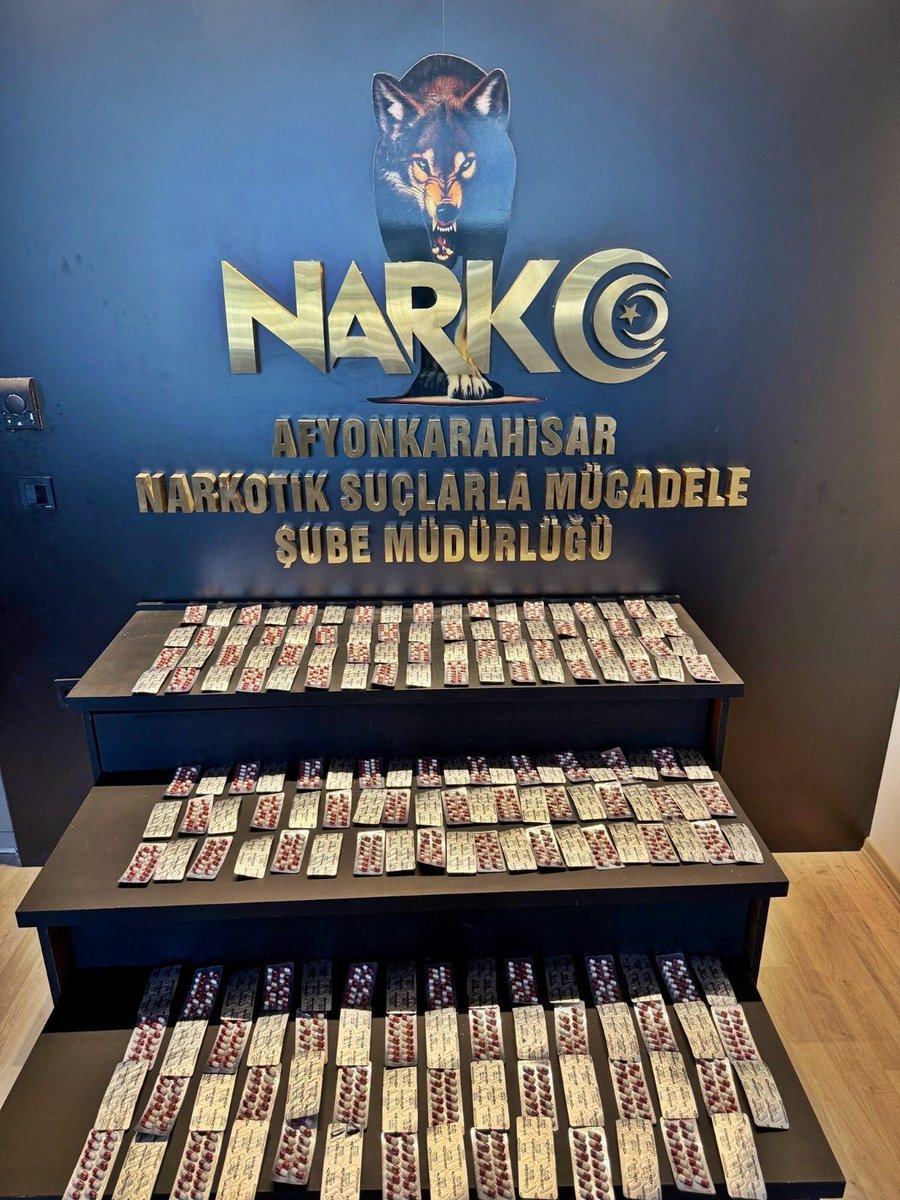 İki Şahıs Tutuklandı: Otomobilde 2 Bin 682 Sentetik Ecza Ele Geçirildi