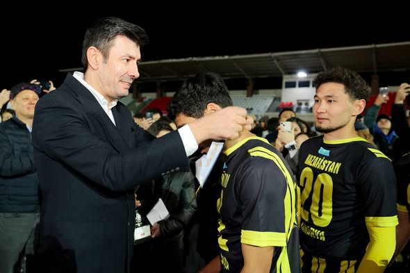 Kazakistanlı Öğrenciler Afyonkarahisar'da Futbol Şöleni Yaşadı