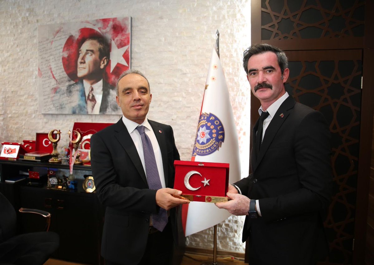 MHP İlçe Teşkilatı Emniyet Müdürü'nü Ziyaret Etti