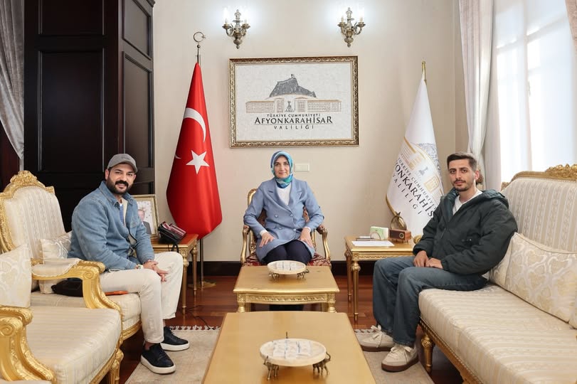 Afyonkarahisar Valisi Yiğitbaşı, Sosyal Medya İçerik Üreticisi Murat Çınar Pala'yı Kabul Etti