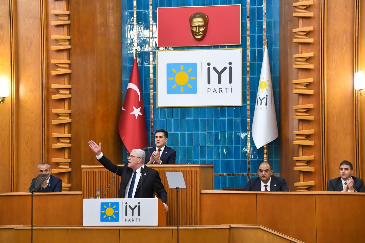 İYİ Parti TBMM Grup Toplantısında Yanlış Uygulamalara Çözüm Önerdi