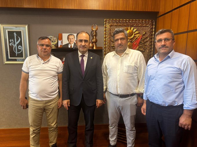 AK Parti Milletvekili Dr. Hasan Arslan, Afyonkarahisar İlçe Başkanı ve Belediye Başkanını TBMM'de Ağırladı
