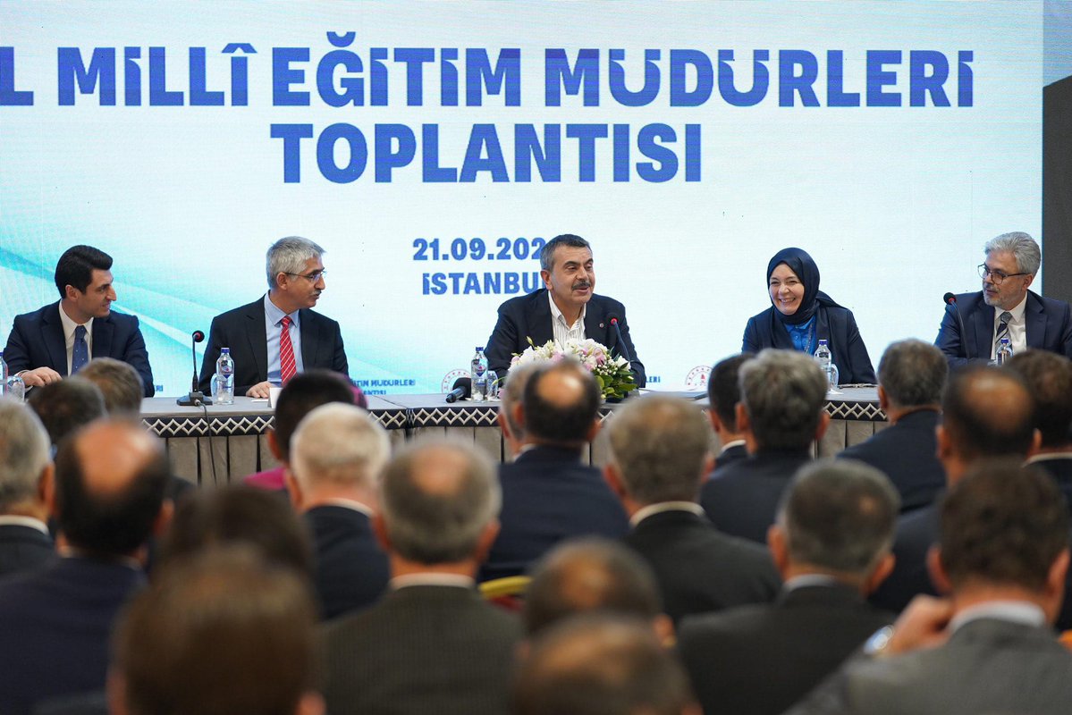 Sünnetci, İl Milli Eğitim Müdürleri Toplantısı'na Katıldı