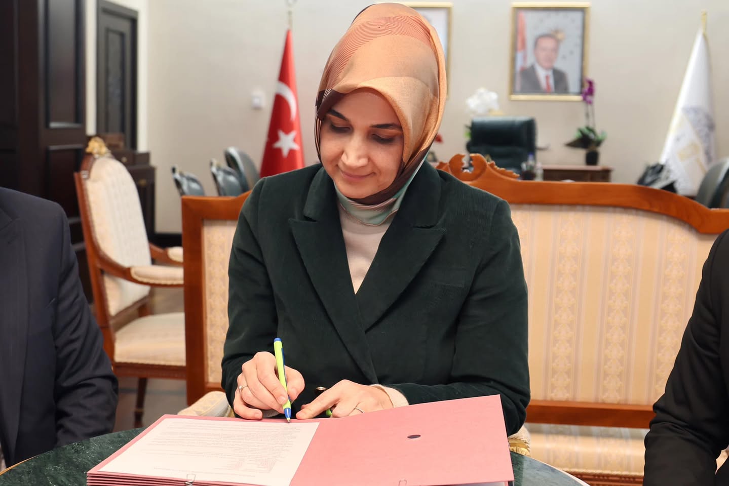 Afyonkarahisar'da Yeni Güneş Enerjisi Santrali İçin Protokol İmzalandı