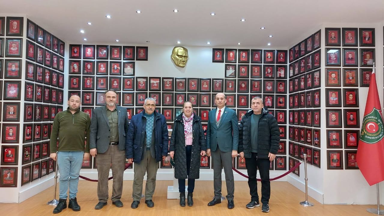 Afyon Şehit ve Gaziler Derneği'ne CHP Kadın Kolları Ziyareti
