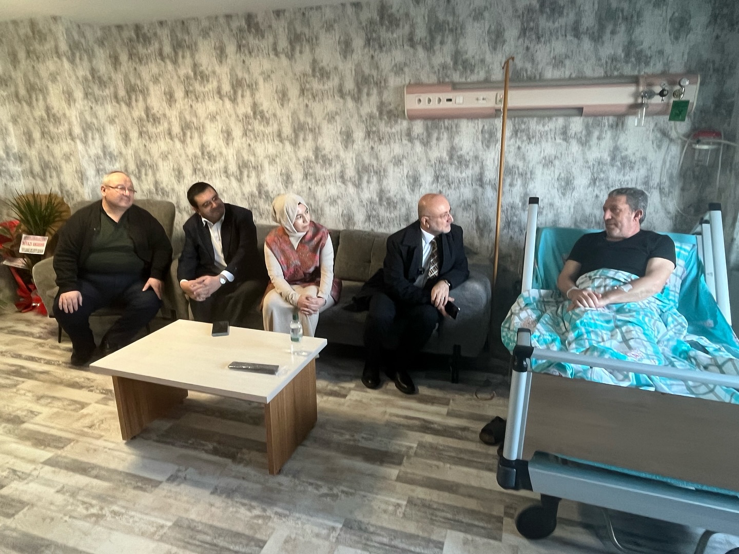 Ak Parti Afyonkarahisar İl Başkanlığı'ndan İhsaniye İlçe Başkanı Tecelli Könül'e Ziyaret