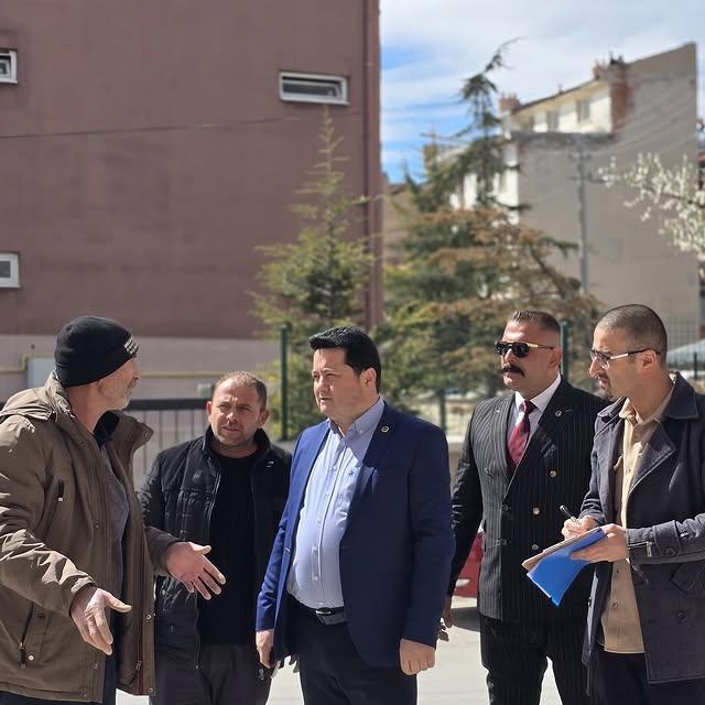 Bolvadin Belediyesi Emrullah Mahallesi'nde İhtiyaçları Yerinde İnceledi