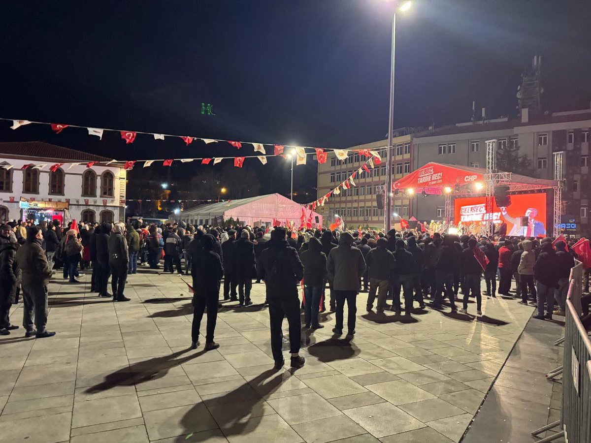 Afyonkarahisar Belediye Başkanı'nın Görev Süresi ve Misafirperverlik Eleştirisi