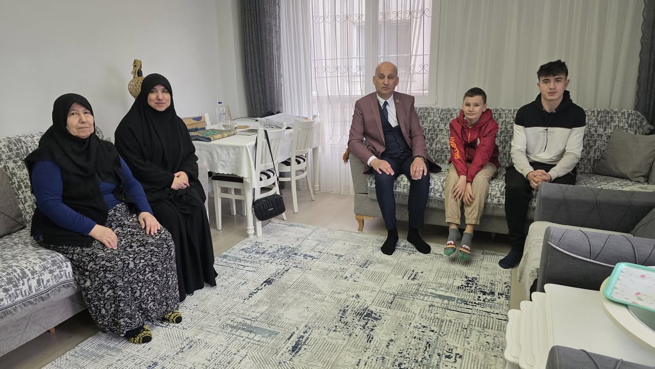 Afyon Şehit ve Gaziler Derneği, Şehidin Annesini Ziyaret Etti