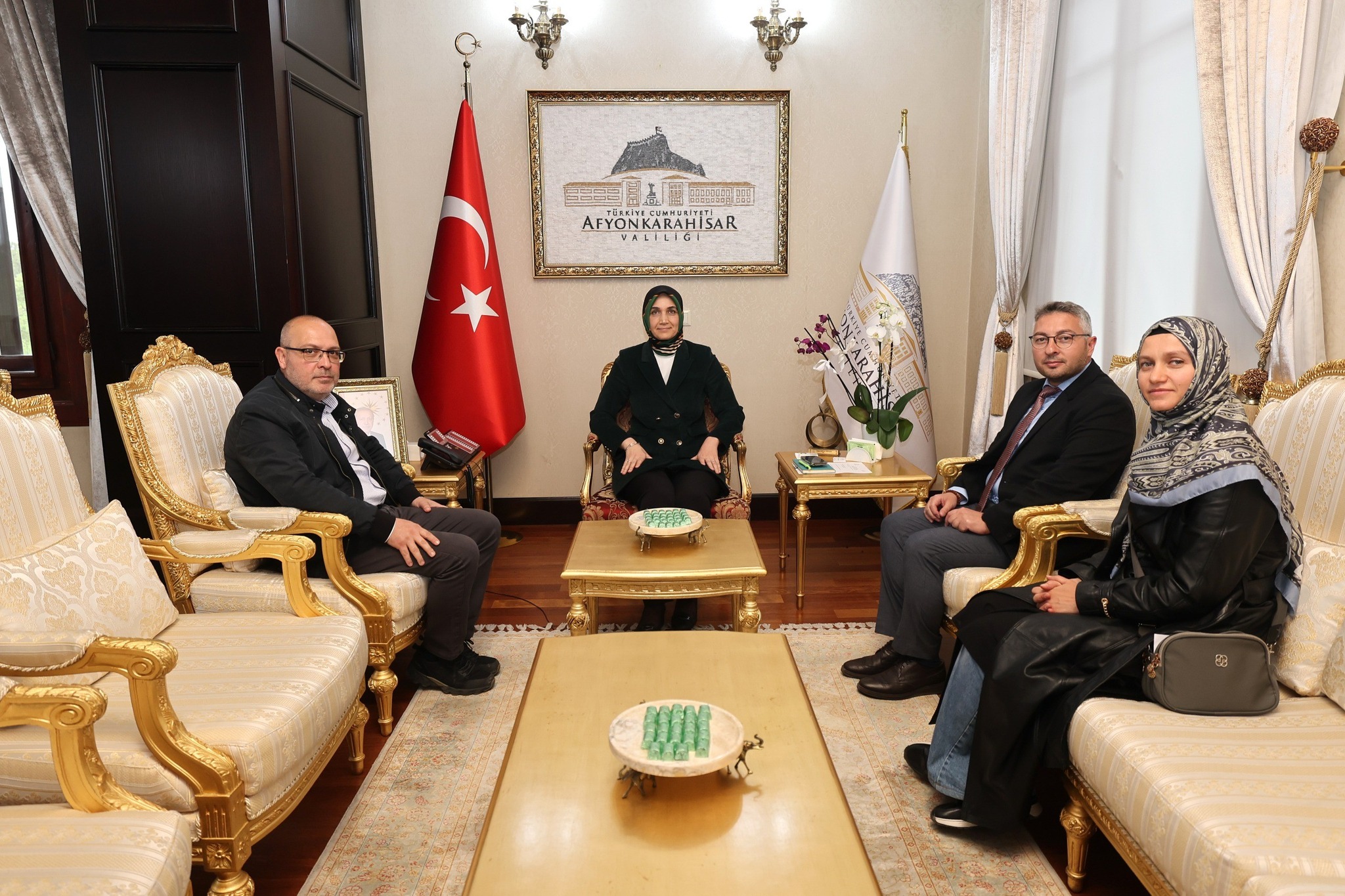 Afyonkarahisar Valisi, Türk Mühendisler Derneği Yönetimini Ağırladı