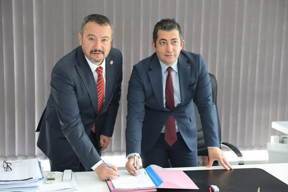 Sandıklı'da Güneş Enerjisi Santrali Devreye Alındı: Yenilenebilir Enerjiye Önemli Yatırım