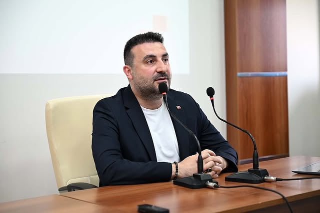 Afyon MYO'da Hasta Çocukların Gelişimi ve İlk Yardım Eğitimi Hakkında Bilgilendirici Konferans