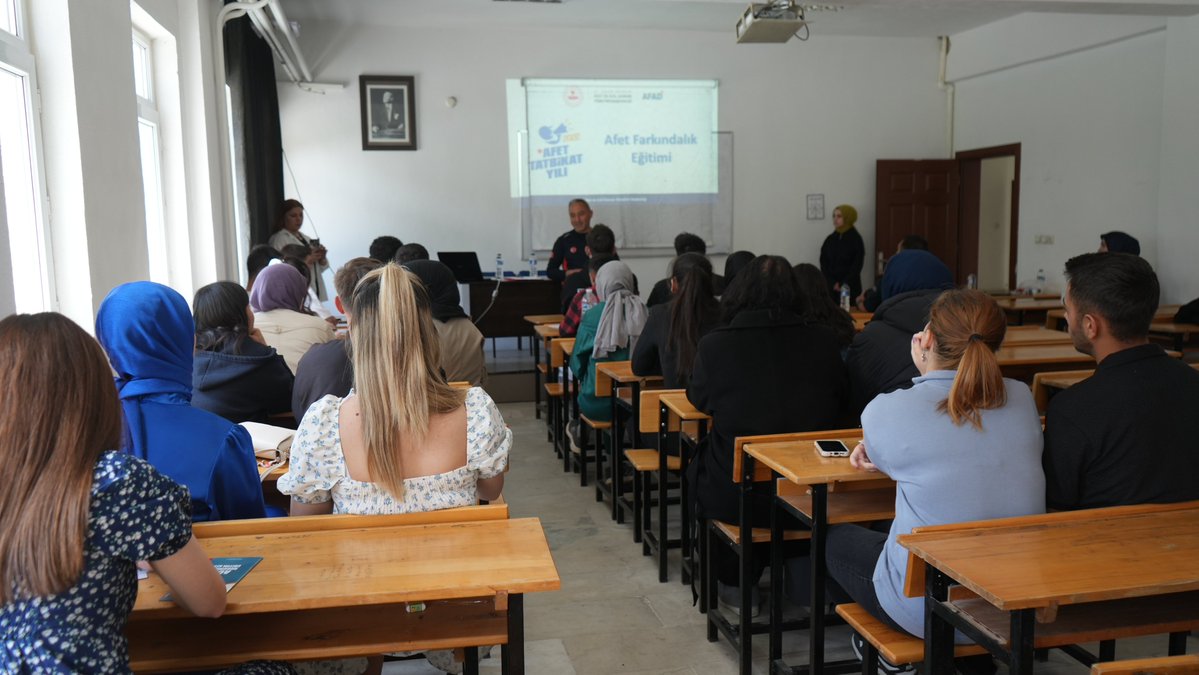Afyon Kocatepe Üniversitesi'nde Öğrencilere Afet ve Yangın Farkındalık Eğitimi Verildi