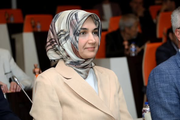 Afyonkarahisar Eğitim Vakfı'nın Genel Kurulunda Vali Yiğitbaşı'dan Teşekkür