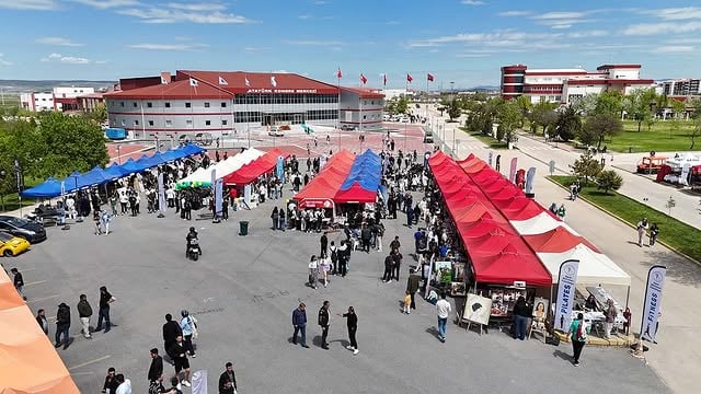 Afyon Kocatepe Üniversitesi'nin AKÜFEST 25 Etkinliği Başarıyla Sona Erdi