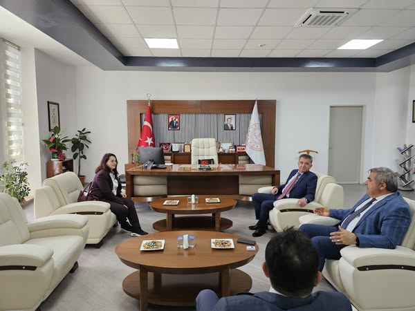 Afyonkarahisar'da Özel Eğitim Çalışmalarına Vurgu: İl Milli Eğitim Müdürü Sünnetci, Üniversite Akademisyenlerini Ağırladı