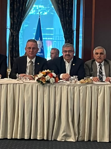 AK Parti'den Ekonomik Vizyon Toplantısı