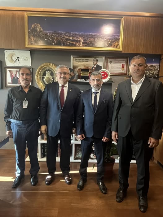 AK Parti Milletvekili Yurdunuseven, Dinar Haydarlı Belediye Başkanı ve Muhtarları TBMM'de Ağırladı