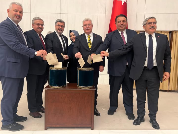 TBMM'de RTÜK Üye Seçimi ve Kanun Değişiklikleri Kabul Edildi