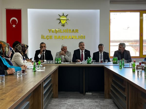 AK Parti Milletvekili Yurdunuseven Yeşilhisar'da Teşkilatla Buluştu
