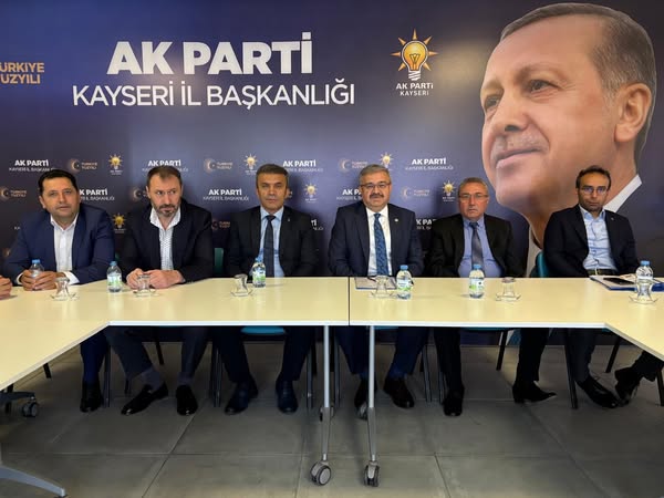 AK Parti Milletvekili Yurdunuseven, Kayseri Felahiye'de Teşkilatlarla İstişare Toplantısı Gerçekleştirdi
