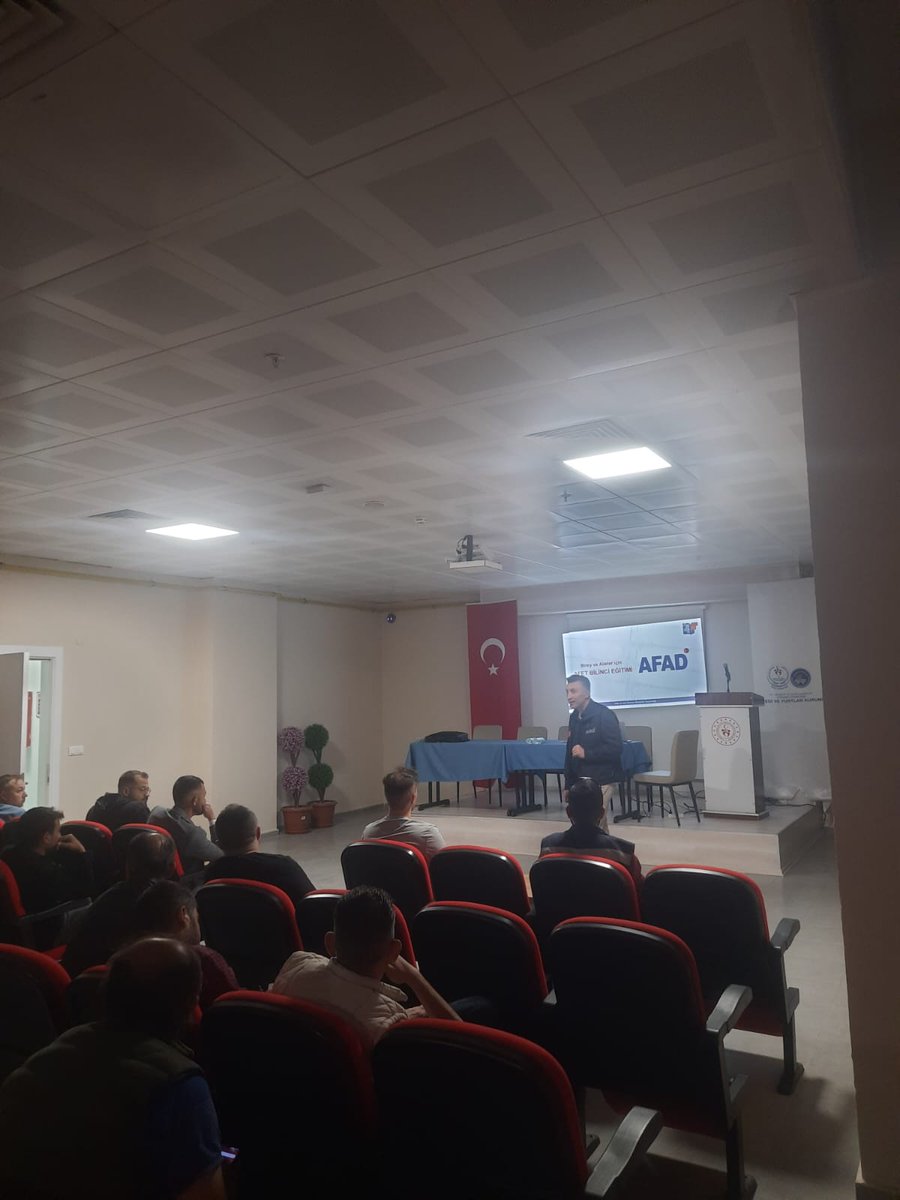 Afyonkarahisar'da Öğrenci Yurdunda Afet Farkındalık Tatbikatı Düzenlendi