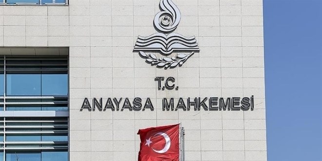 Emniyet Personelinin Eleştiri Özgürlüğü: Kınama Cezası İptal Edildi