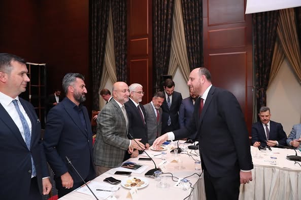 AK Parti Afyon İl Başkanlığı, İl Başkanları Toplantısı'nda Afyonkarahisar'ın Geleceği İçin Çalışma Raporu Sundu