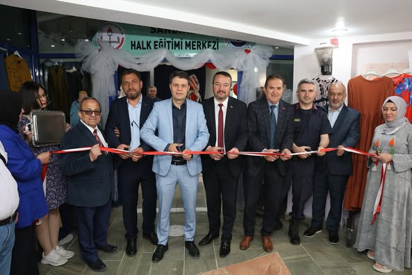 Sandıklı Halk Eğitim Merkezi Yıl Sonu Sergisi Yoğun İlgi Gördü