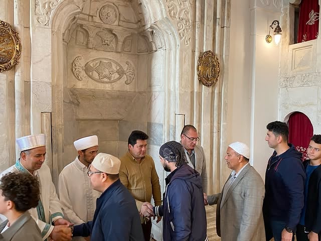 Bolvadin'de Bayram Namazı Coşkuyla Edildi
