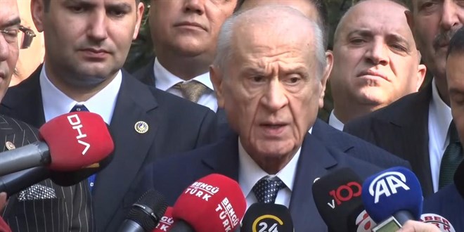 Bahçeli'den Yeni Anayasa Çağrısı: Terörsüz Türkiye Hedefi Vurgusu
