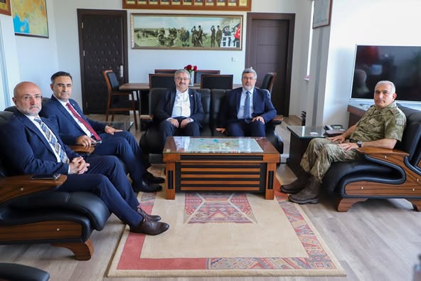 AK Parti Afyonkarahisar'dan Garnizon Komutanlığı'na Ziyaret