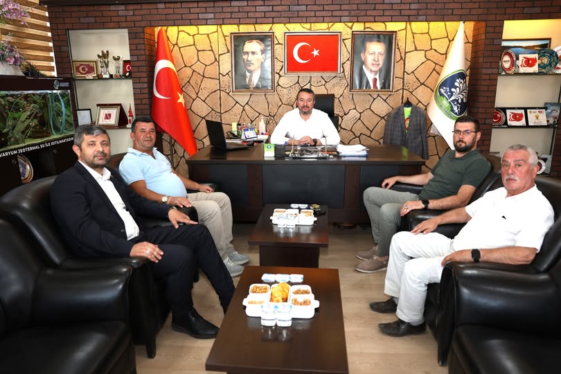 Sandıklı Belediye Başkanı Öztaş, MHP İlçe Başkanı Coşkun ve Ekibini Ağırladı