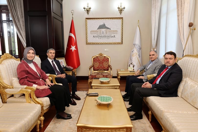 Afyonkarahisar Valisi Yiğitbaşı'na Üç Vali Ziyareti