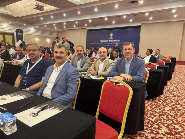 AK Parti İl Başkanları ve Koordinatörleri Kızılcahamam'da Türkiye Yüzyılı Hedeflerini Gözden Geçirdi