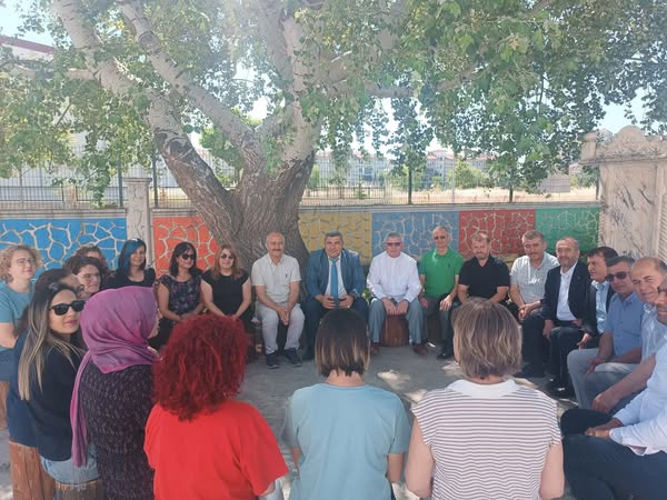 Afyonkarahisar'da Öğretmenlerin Mesleki Çalışmalarına İl Müdüründen Ziyaret