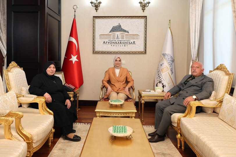 Afyonkarahisar Valisi Yiğitbaşı, Küçükhüyük Belediye Başkanı Ateş'i Kabul Etti