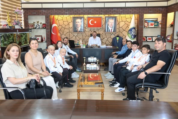 Sandıklı Yıldız Karate Spor Kulübü Balkan ve Uluslararası Şampiyonlarda Büyük Başarı Elde Etti