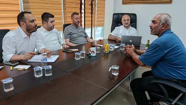 AK Parti Afyon İl Başkanlığı Halk Buluşmalarıyla Vatandaşla Diyalog Sürdürüyor