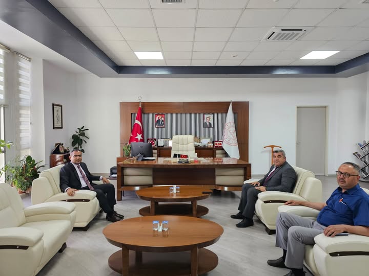 Afyonkarahisar İl Milli Eğitim Müdürlüğünü İdare Mahkemesi Başkanı Ayna Ziyaret Etti