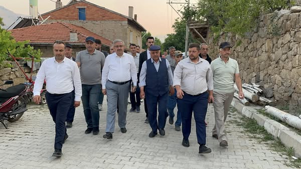 Ak Parti Milletvekili Yurdunuseven Şuhut Kavaklı'da Vatandaşlarla Buluştu