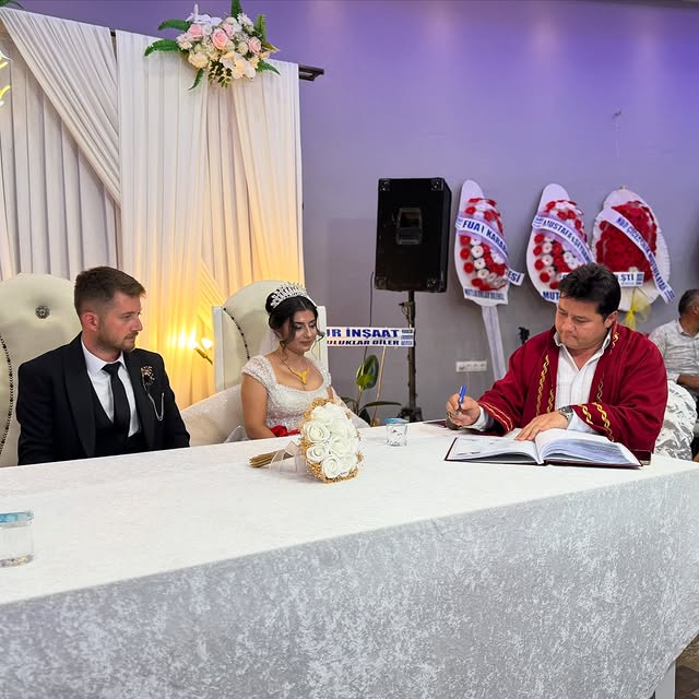 Bolvadin Belediyesi Başkanı Aynacı, Personelinin Nikahını Kıldı