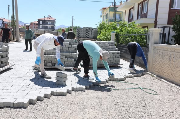 Sandıklı'da Parke Taşı Çalışmaları Hız Kesmiyor