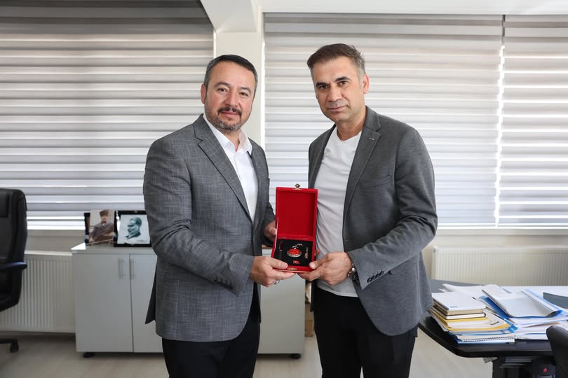 Sandıklı Belediye Başkanı Öztaş, Aksa Doğalgaz Müdürü Gezer ile Doğalgaz Çalışmalarını Görüştü