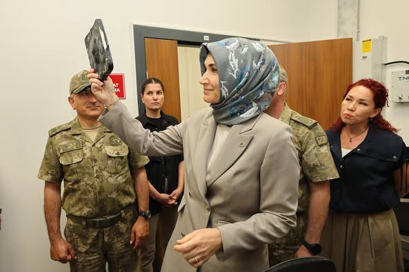 Afyonkarahisar Valisi, 8. Ana Bakım Fabrika Müdürlüğü'nün Yeni Tesislerini İnceledi