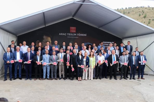 Afyonkarahisar Belediyesi'ne Yeni Çöp Toplama Aracı Hibe Edildi