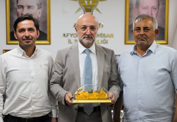 AK Parti Afyon İl Başkanı Şahin, İHH Afyonkarahisar Temsilcisi Karapınar'ı Ağırladı