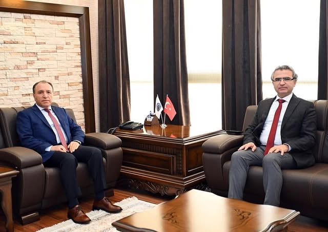 Afyonkarahisar Cumhuriyet Başsavcısı Karabacak, Rektör Karakaş'a Veda Ziyareti Gerçekleştirdi